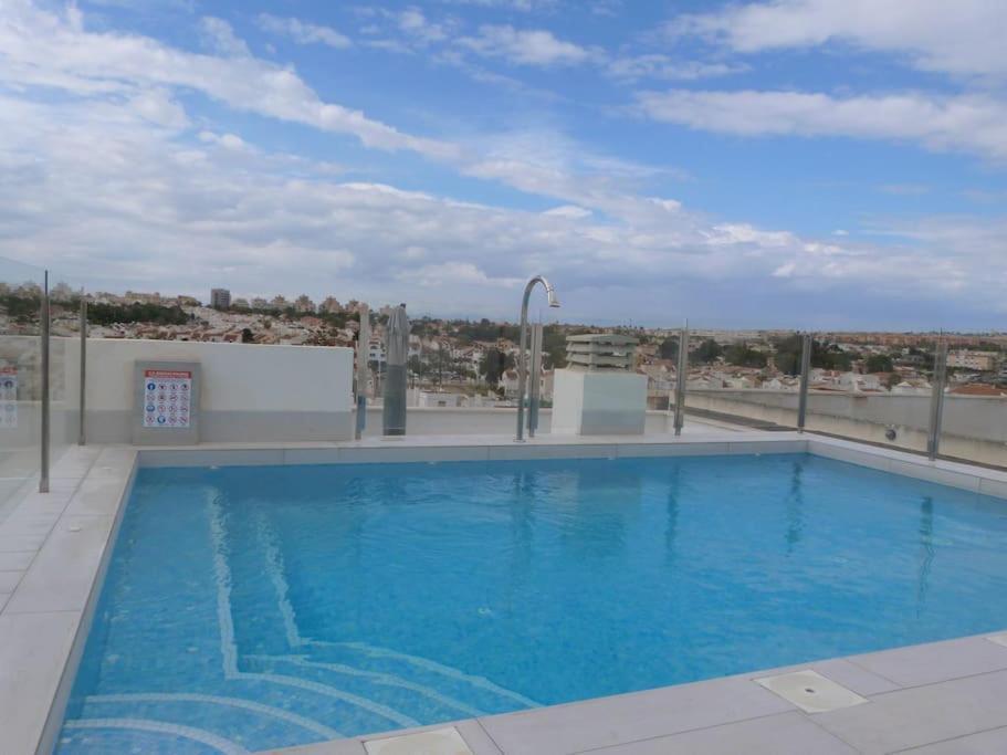 Modern Apartment In Torrevjea 200M From The Loccos Beach Torrevieja Ngoại thất bức ảnh