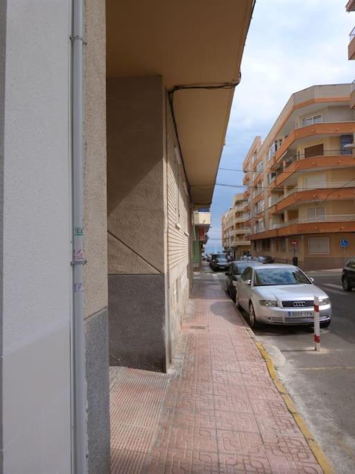Modern Apartment In Torrevjea 200M From The Loccos Beach Torrevieja Ngoại thất bức ảnh