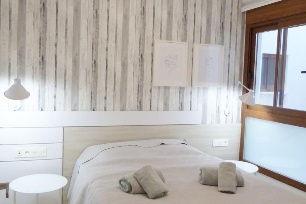 Modern Apartment In Torrevjea 200M From The Loccos Beach Torrevieja Ngoại thất bức ảnh