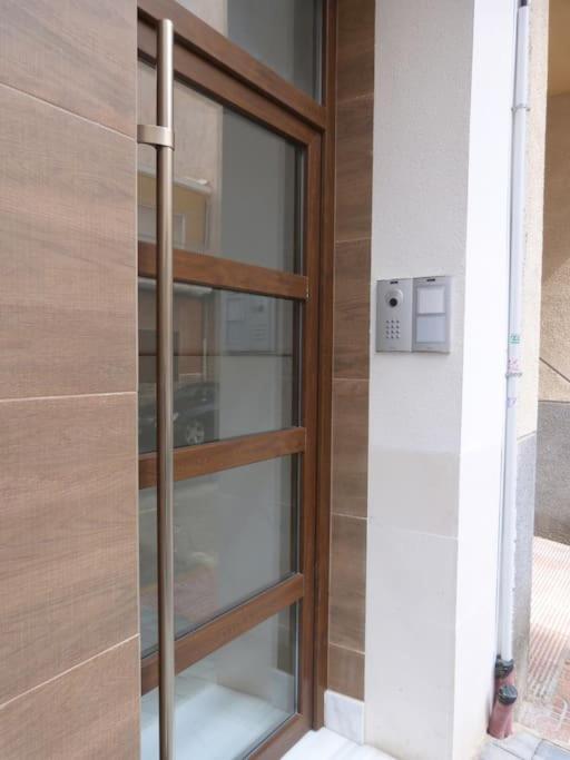Modern Apartment In Torrevjea 200M From The Loccos Beach Torrevieja Ngoại thất bức ảnh